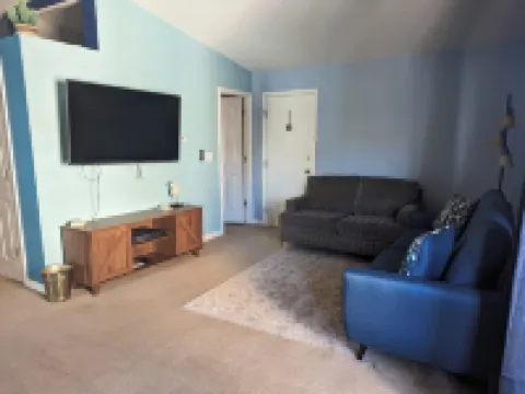 All New Beds, Roku, Private Yard, Pet Friendly