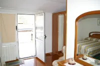 Tourist House La Pandiella Hotels near Senda del Arcediano
