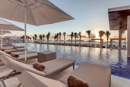 Royalton CHIC Cancun, An Autograph Collection All-Inclusive Resort - Adults Only