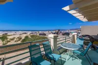 BEACH FRONT CONDO IN OCEANO