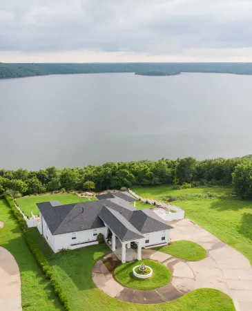 Lakehouse with private pool