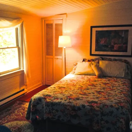 Waterfront Beachhouse: Best Harbor Location and View