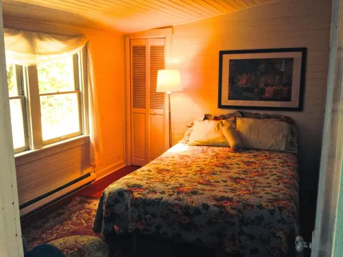 Waterfront Beachhouse: Best Harbor Location and View
