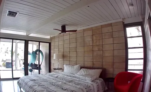 Mid-Century Meets Boaters’ Dream