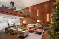 NEW Gorgeous Luxury Ski-in/Out Deer Valley. Pool, Gym, Ski Valet.