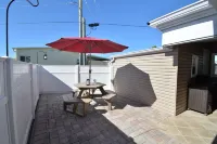 Bay Cottage - 940 sq Ft!  Luxury for Your Stay  - 30 Day Rental - 55+ Community