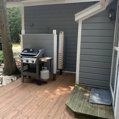 Waterfront vacation home on Garrett Bay with private dock (summer season)