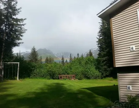 Tiehacker Lodging is the perfect place to relax and enjoy the beauty of Alaska!