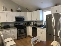 Brand New Luxurious Town Home, 600 Feet To Englewood Beach