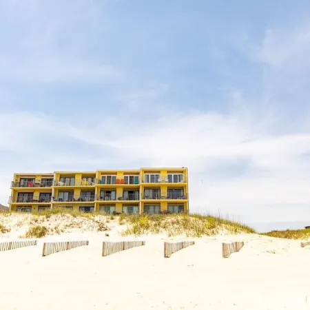 Top Floor Obx Condo with Ocean & Sound Views, Walk-in Shower