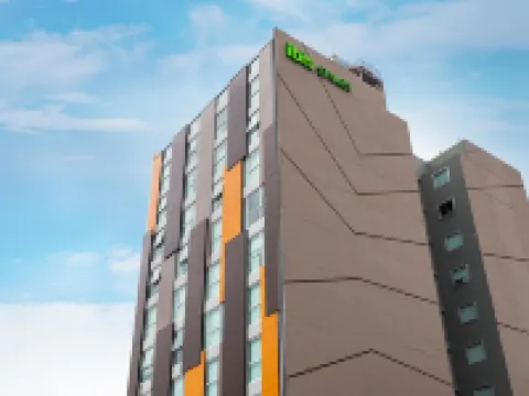 HOTEL IBIS STYLES LIMA BENAVIDES MIRAFLORES Hotels in Lima