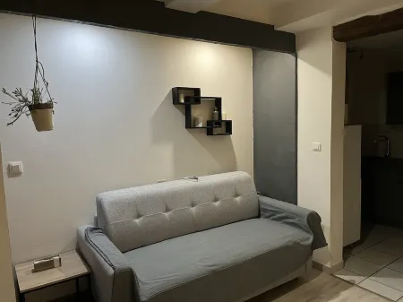 Village house - Monteux center - Provence Отели в г. Монтё