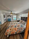Waterfront Mid Century Cottage w/Pool and Spa- Close to beaches - Sleeps 9