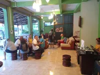 Phonemany Guesthouse Hotels in Pakbeng