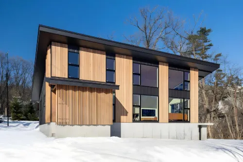 Wadano Hill Chalet by Hhg