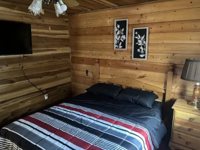 {CABIN #1 of 4} "THE PEACEFUL CABIN"   PET FRIENDLY!