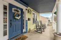 Newly remodeled Crocus by the Sea Side Cottage close to everything & first floor - Homestays