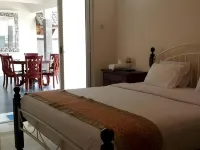 Minak Jinggo Hotel
