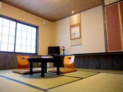 료칸 요시오카 온센 유나카 Hakuto Shrine 주변 호텔