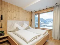 Mountain Suite Nr 102