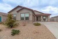 Casa Grande Retreat/Pool Hotels near St James Catholic Church