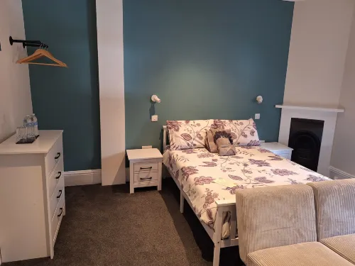 Comfortable Spacious Double Ensuite Room
