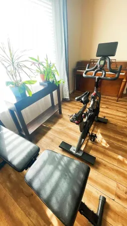 Spacious 5-bedroom 3-bath house in delightful Elk Grove Отели рядом с достопримечательностью «Парк Вельма & Лестер Кинг»