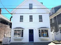 Waterfront Loft 1BR / Bayfront Deck + Beach Access