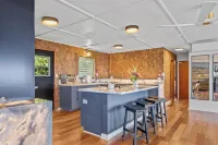 Remodeled Kona Home w/Panoramic Ocean Views & Vibrant Sunsets
