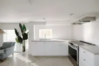 Spring Specials - 3rd Row Beach - Pet Friendly