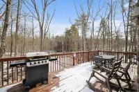Lake House in the Summer, Ski Chalet in the Winter, Pet Friendly!