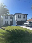 POOL HOME - SUN & BEACH-5-BED 3-BATH-COME RELAX AND ENJOY PALM COAST !!!