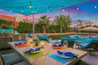 Bermuda Palms: Pool, Spa, Arcade Game, Fire pit! Hotels in Bermuda Dunes