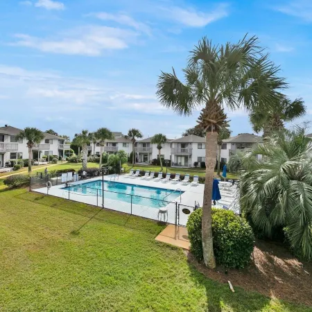 Dolphin Point 402C - 2Br Updated Condo with Harbor and Gulf Views