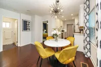 Cozy Gem, Hot Tub,  Close to Downtown Berkley Shops and Restaurants