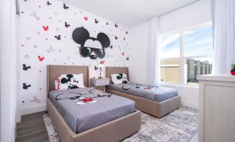 Brand New Luxury Retreat Near Disney