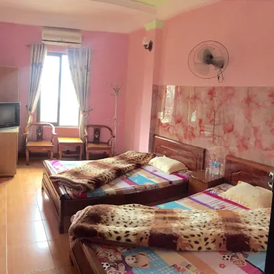 Kocmoc Ha Long Hotels near Halong Park (Dragon Park)