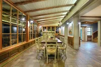 Villa les with Hot Tub & Sauna