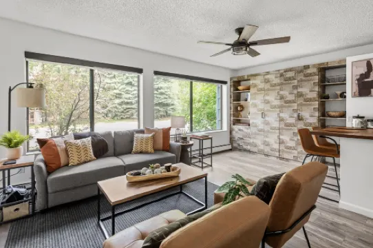 Holt - Billionaire Mountain