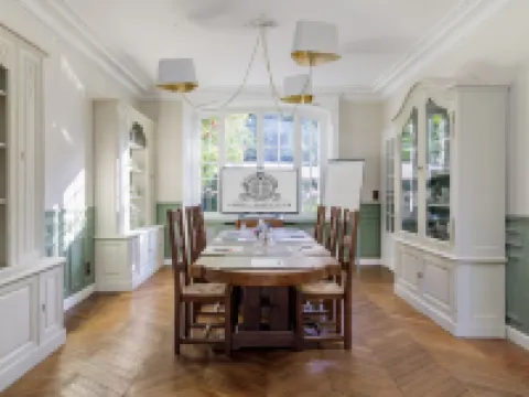 ロテル パルティキュリエ アニエール・シュル・セーヌのホテル