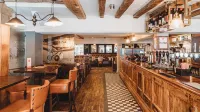 The Red Lion - bar