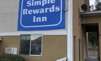 Simple Rewards Inn