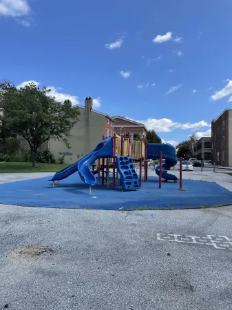 Downtown Loft - Close to Topgolf, Horseshoe Casino, UM Baltimore Отели рядом с достопримечательностью «Библиотека Джордж Пибоди»