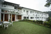Hotel Suisse Hotels in Kandy