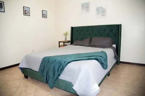 \'모던한 2침대 2욕실, 대학 Utrgv 옆\'