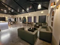 River Estates Luxury Resort & Spa Hotels in Bhilvale