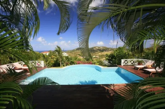 Beautiful Caribbean Style 2-bed Family Villa - Villa Kessi 2 Bedroom Villa by RedAwning