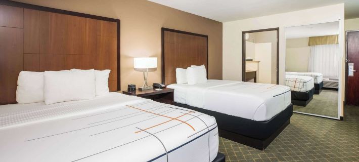 La Quinta Inn & Suites by Wyndham Portland Airport Hotels in Multnomah County