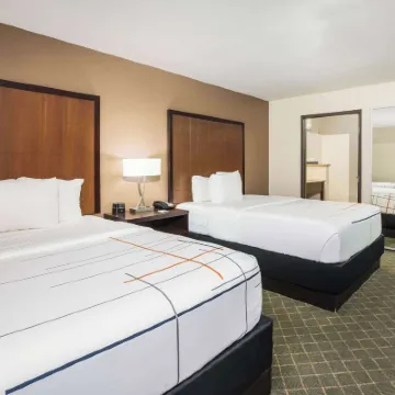 La Quinta Inn & Suites by Wyndham Portland Airport Hotels near Portland International Airport