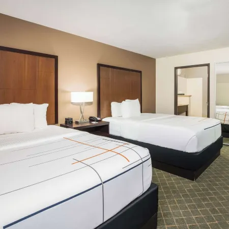 La Quinta Inn & Suites by Wyndham Portland Airport